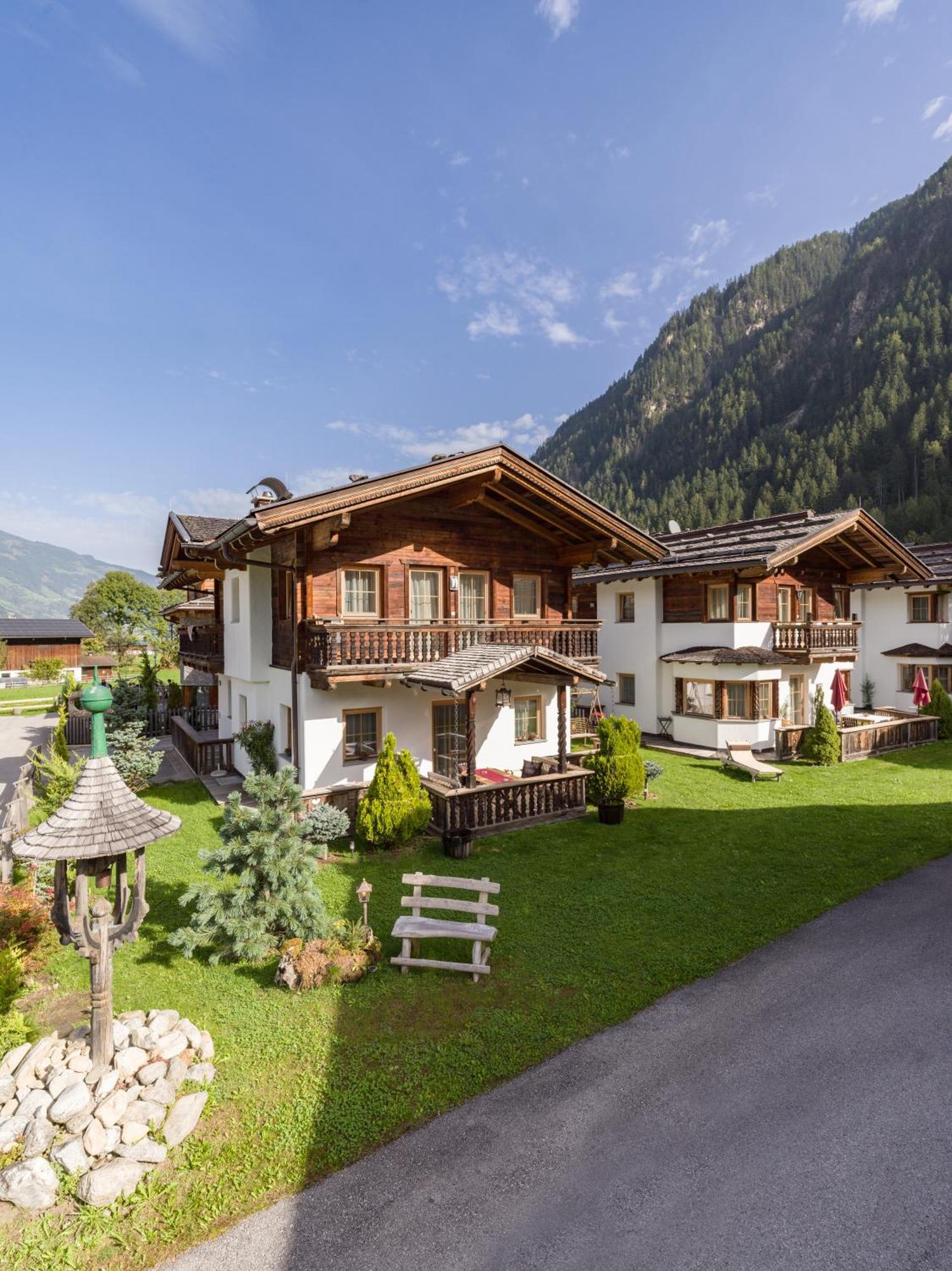 S'Doerfl Chalets Mayrhofen Ngoại thất bức ảnh